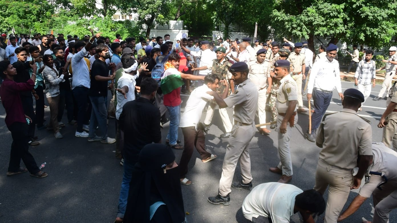 Nationwide protests intensify, students rally in Patna