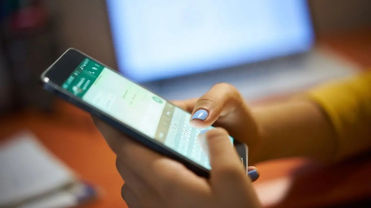 Why WhatsApp put many accounts under review for 24 hours