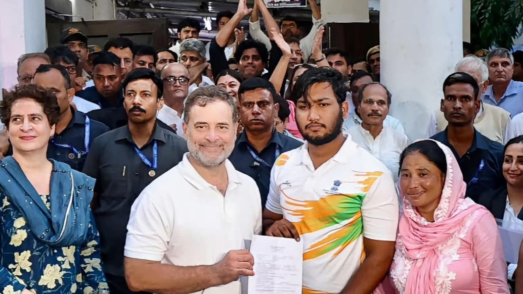Delhi Police files FIR after Rahul Gandhi's seven-hour protest